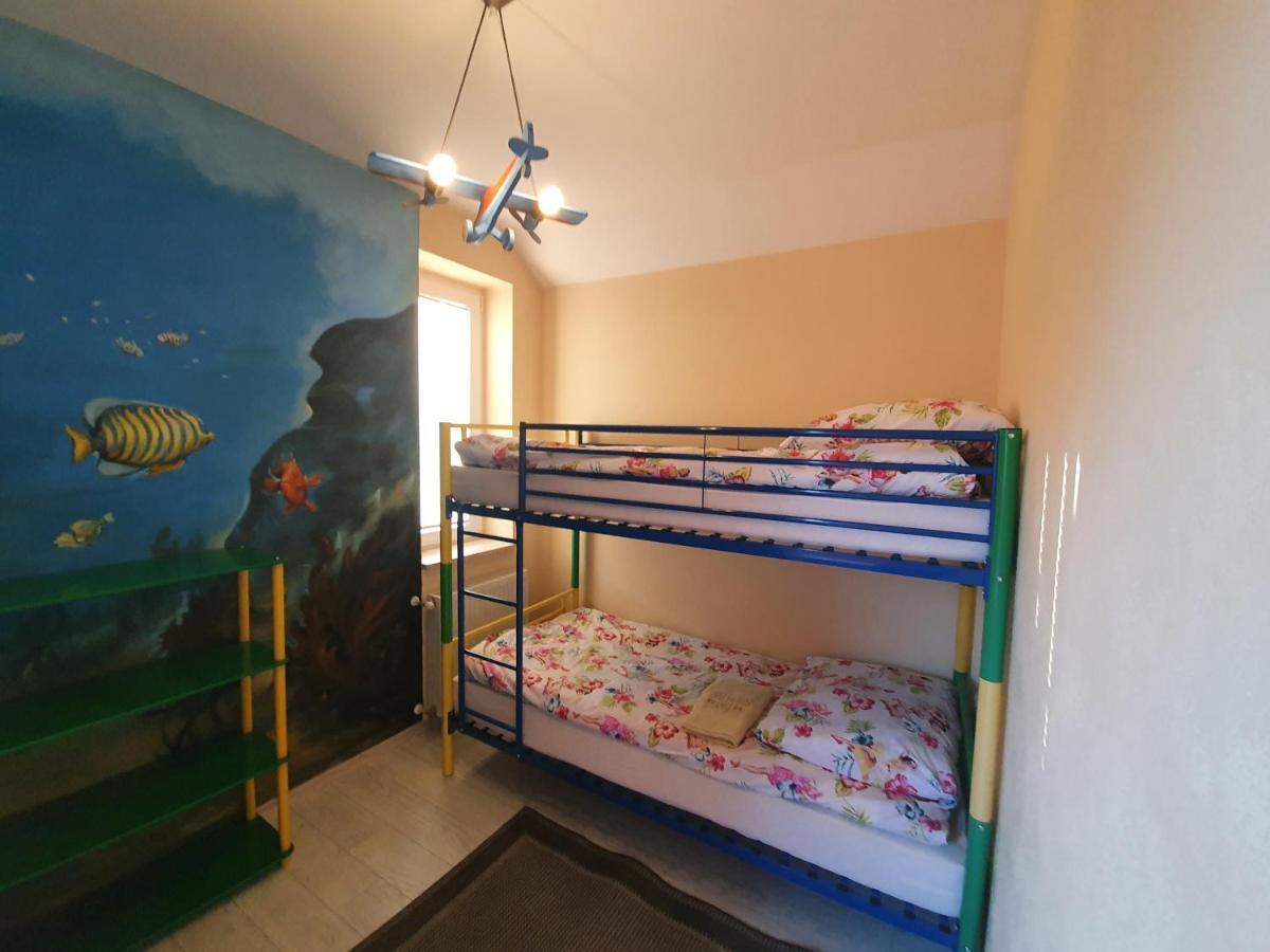 Dom Nad Jeziorem Roznowskim Tegoborze Buitenkant foto